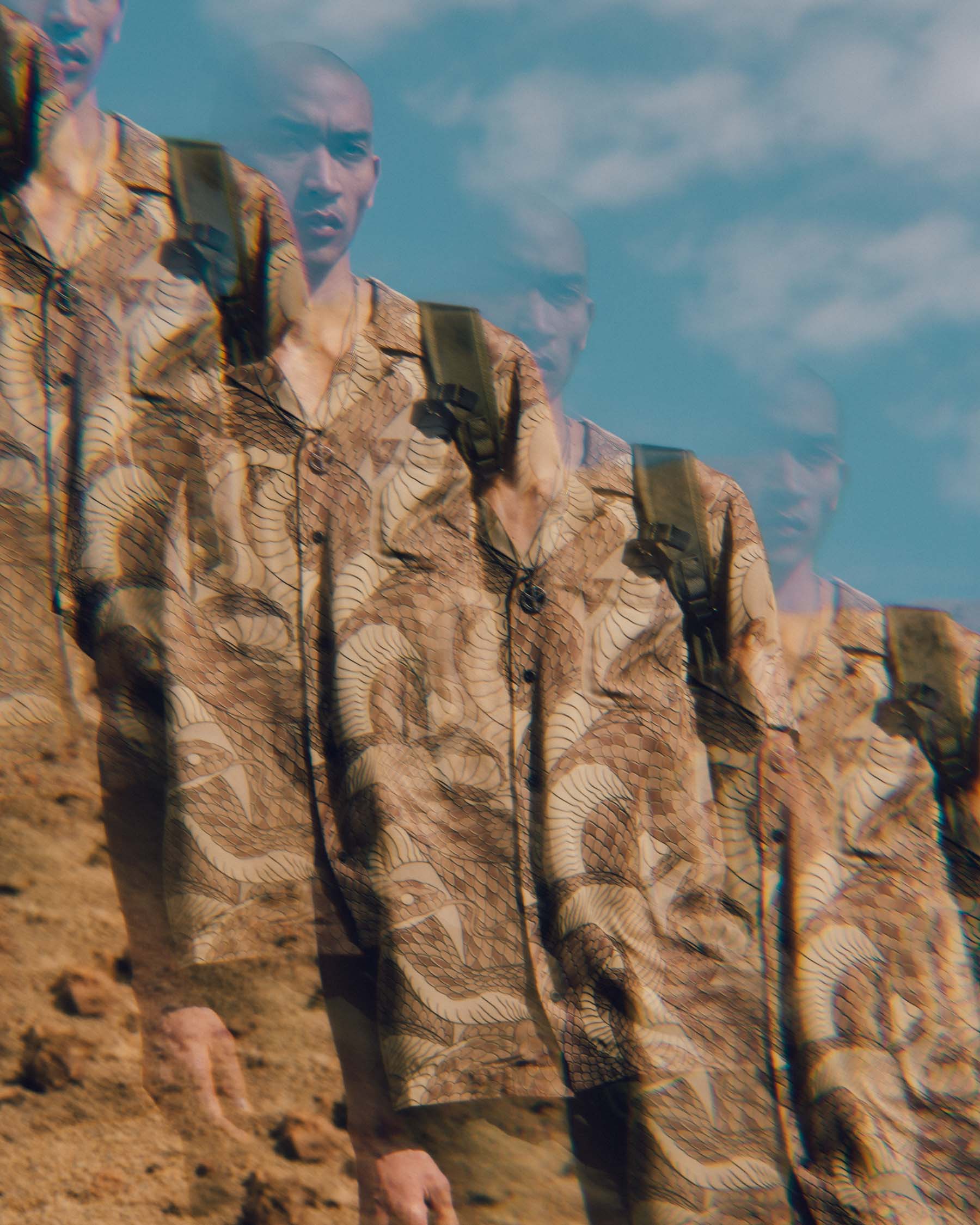 ‎