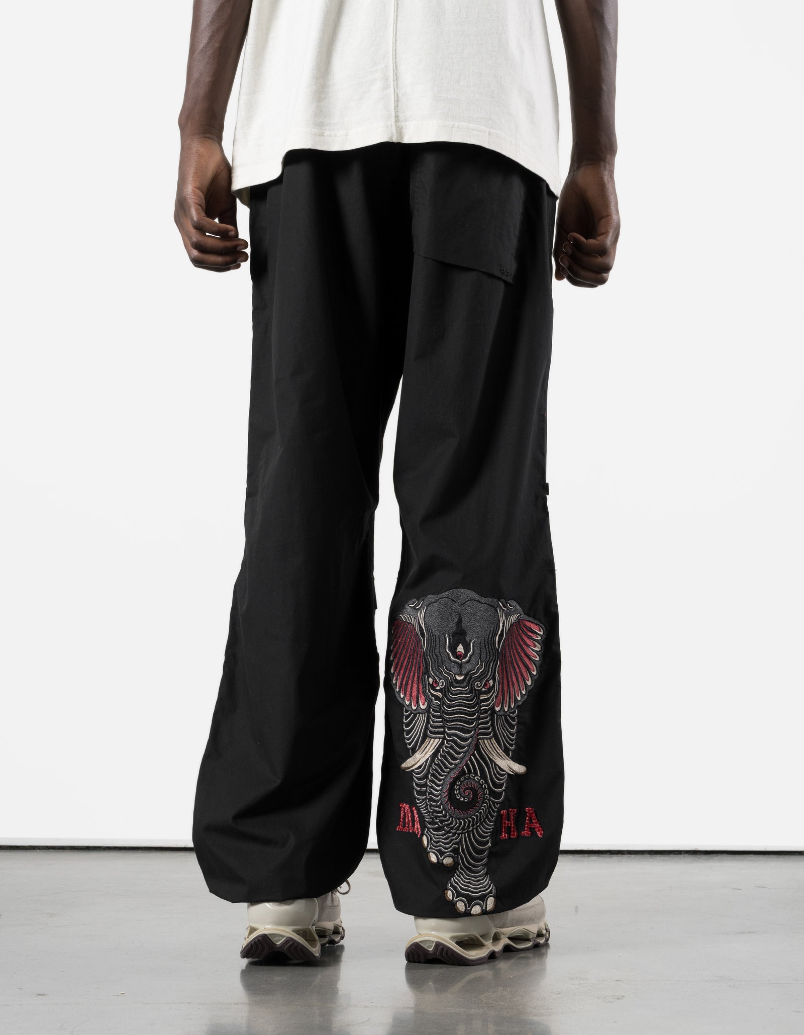 7686 Thai Elephant Loose Snopants® Black