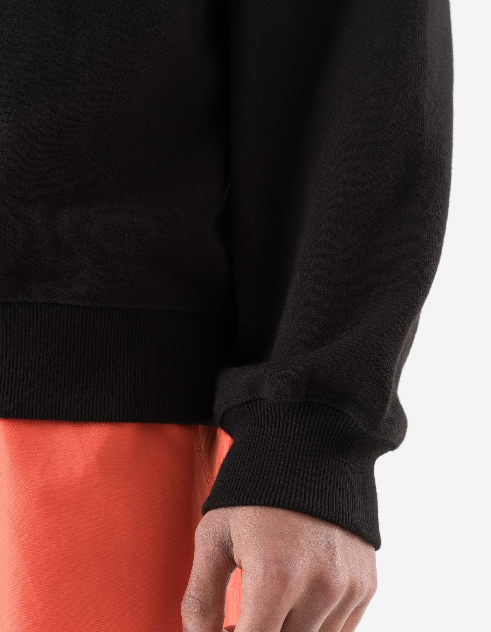 7549 Maha Script Crew Sweat Black