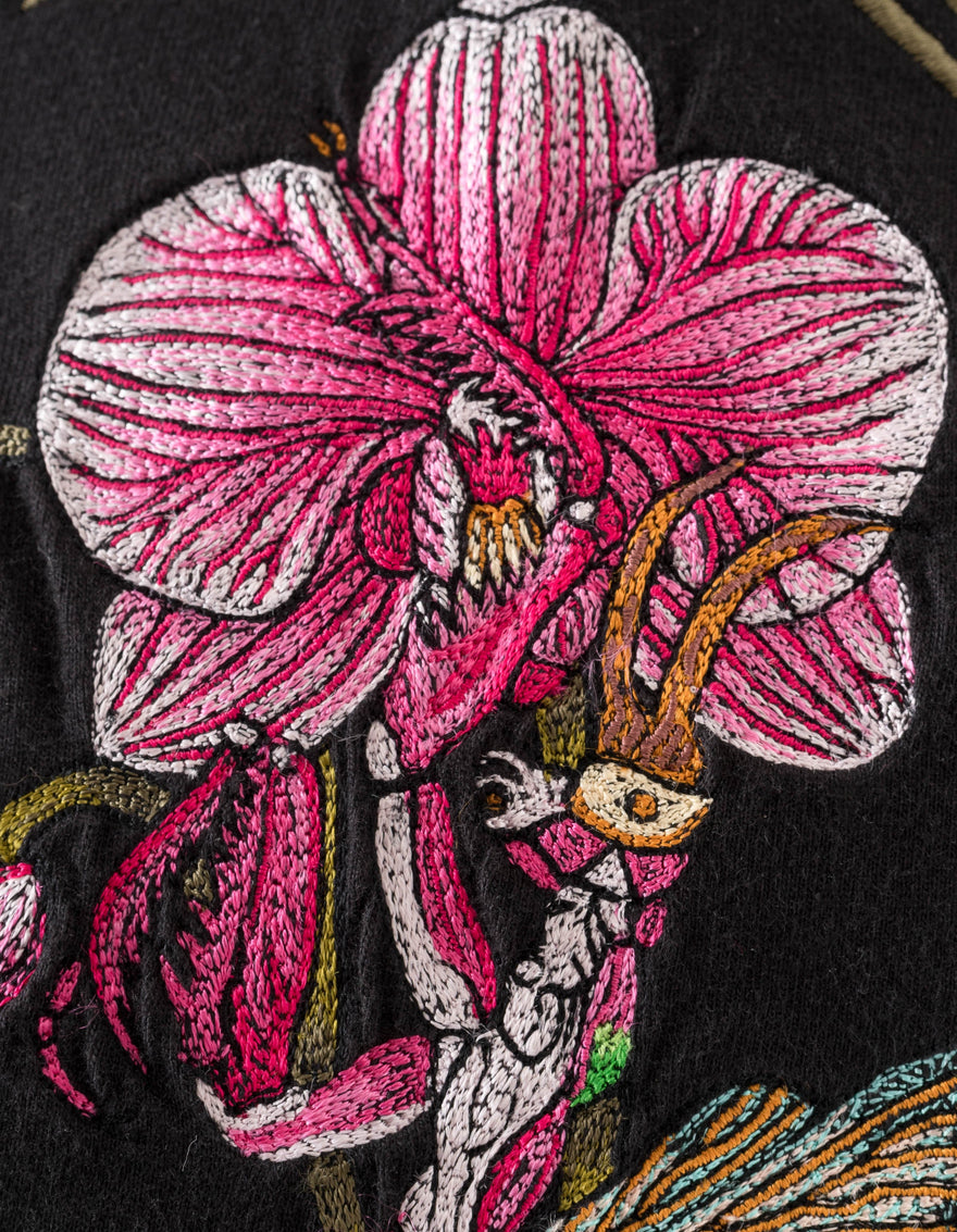 7560 Orchid Mantis L/S T-Shirt Black