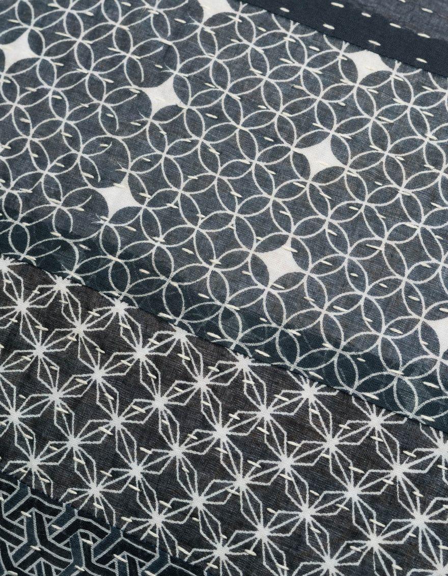 7612 Maha Rice Stitch Cushion Navy/Ecru