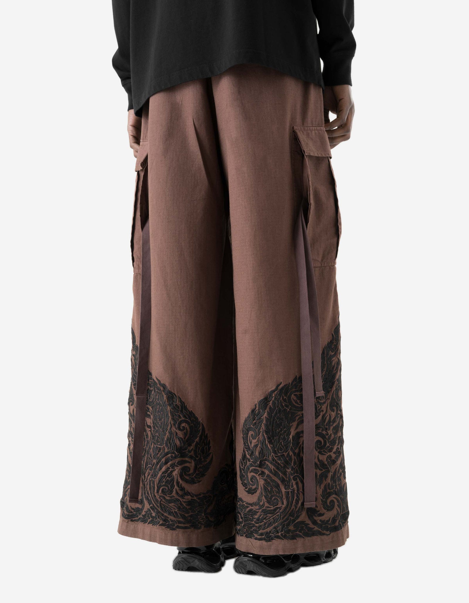 7688 Thai Temple Cropped Hakama Earth Brown