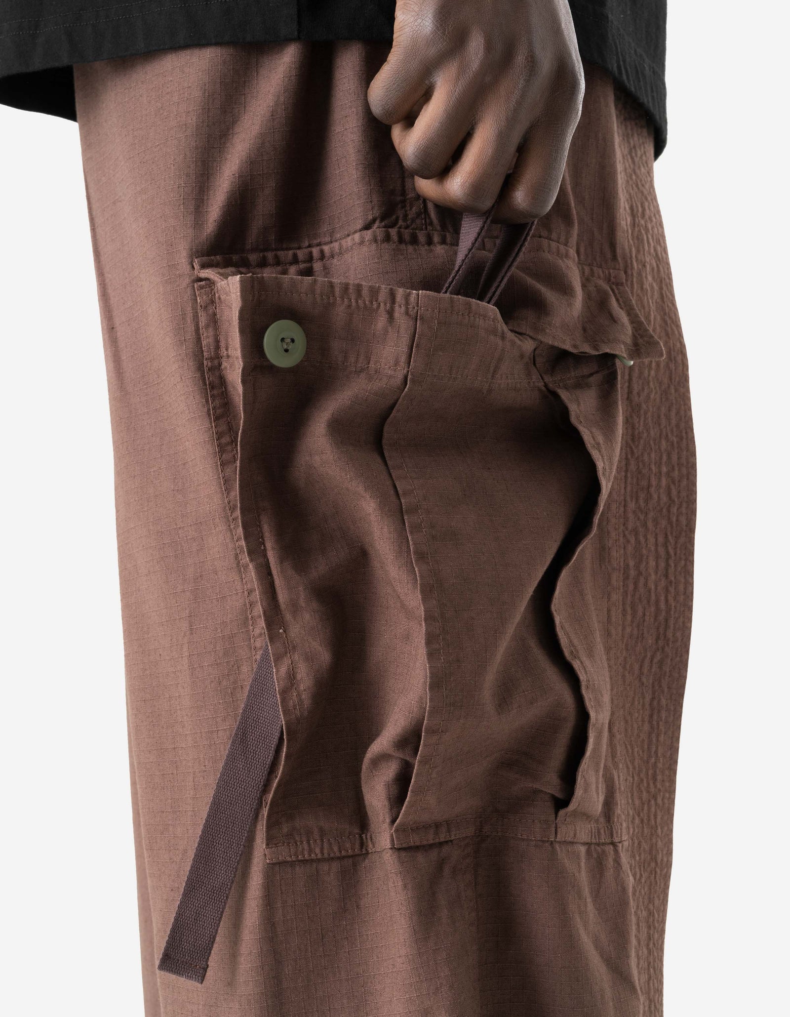 7688 Thai Temple Cropped Hakama Earth Brown