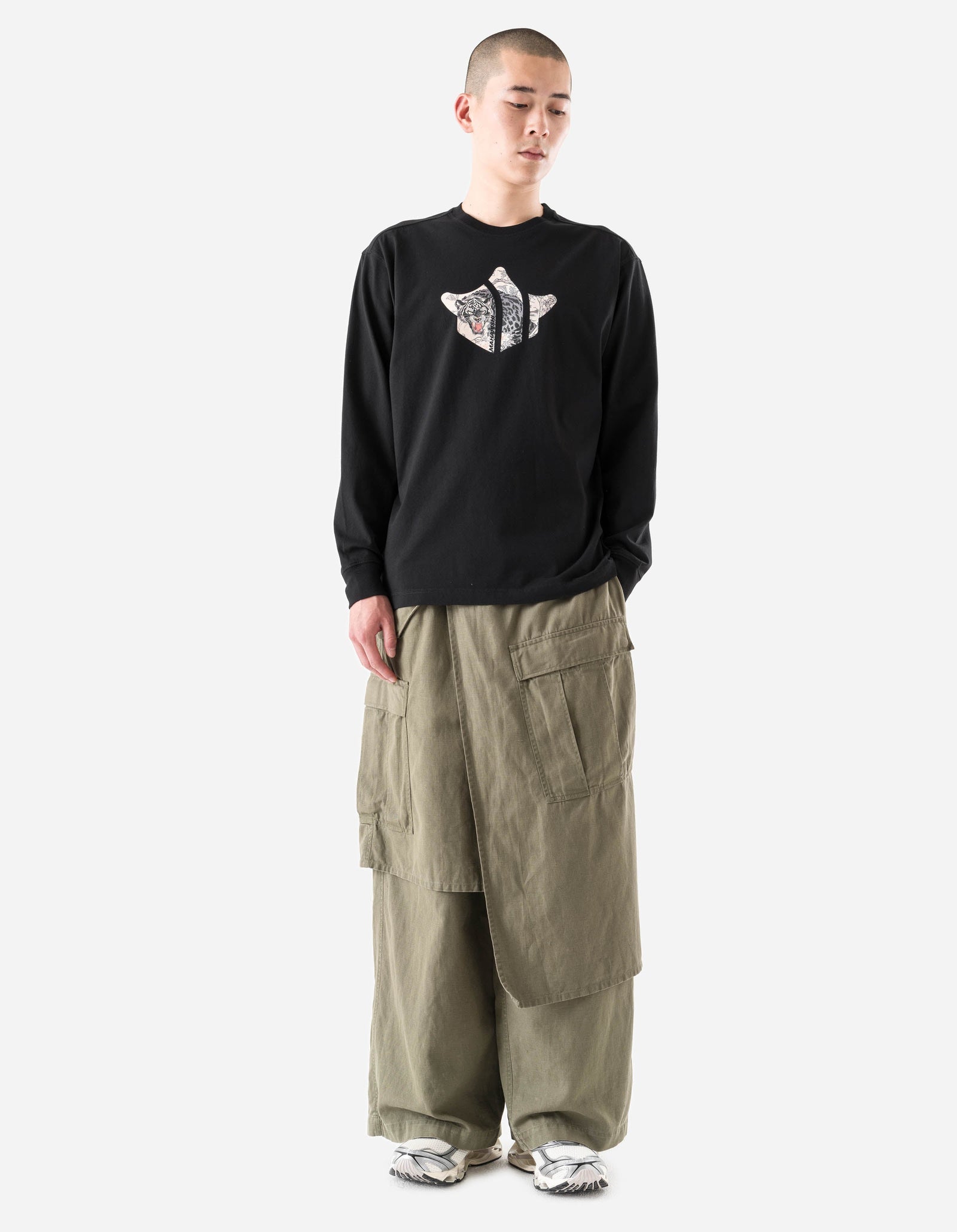 7358 Panther Temple L/S T-Shirt Black