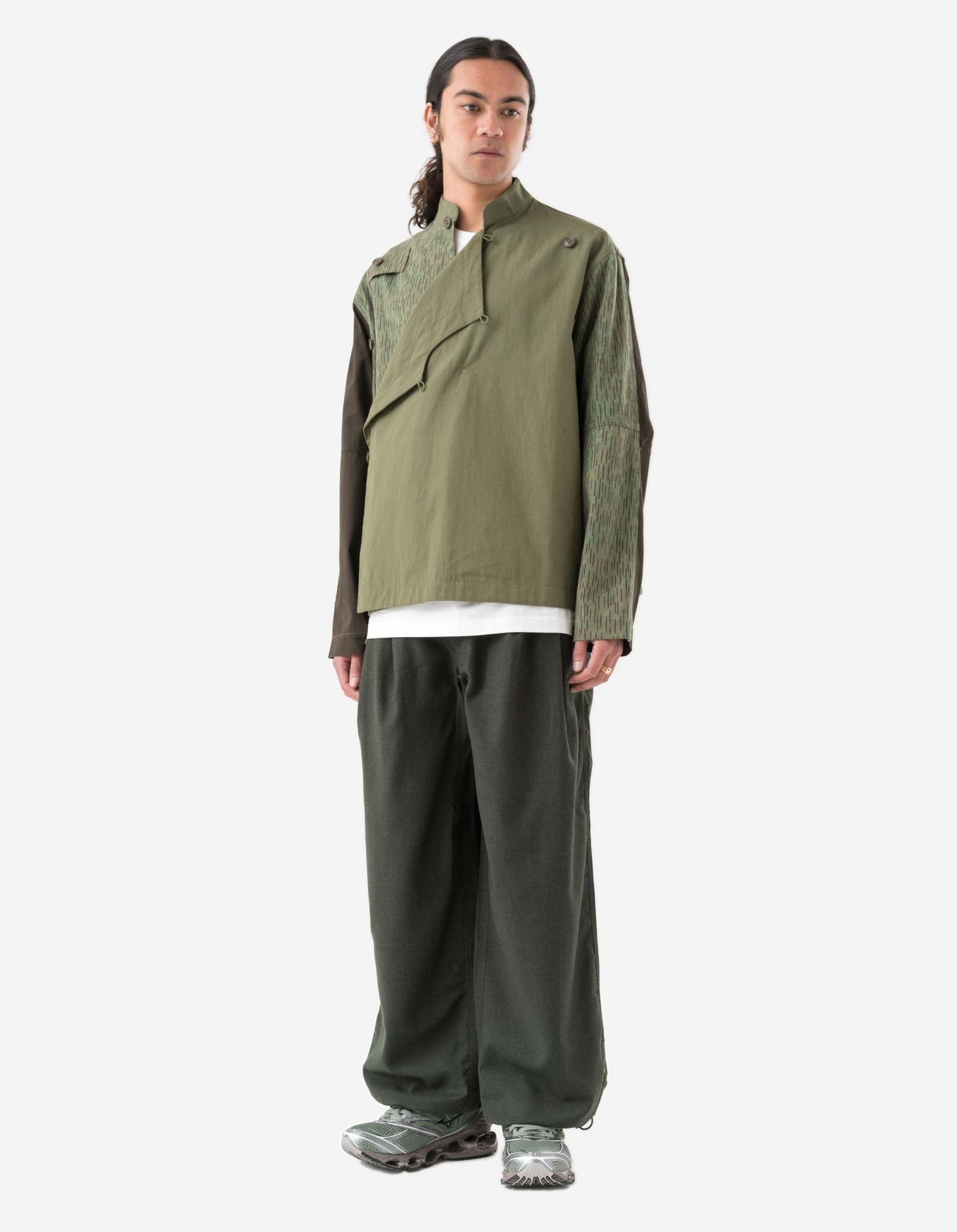6084 Upcycled Monk Shirt Olive