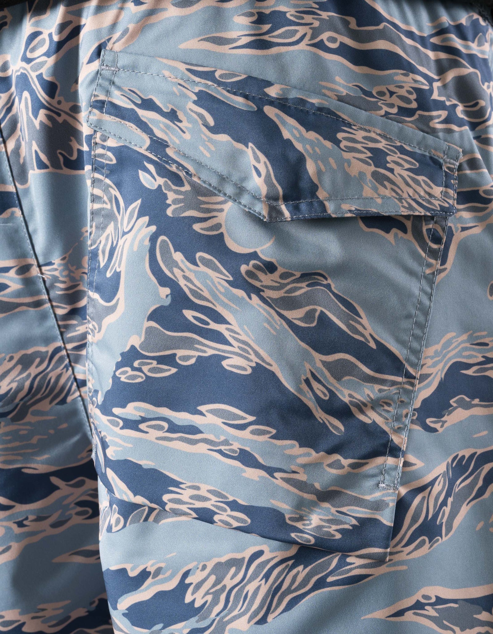 7344 Bonsai Tigerstripe Swimshorts Multi