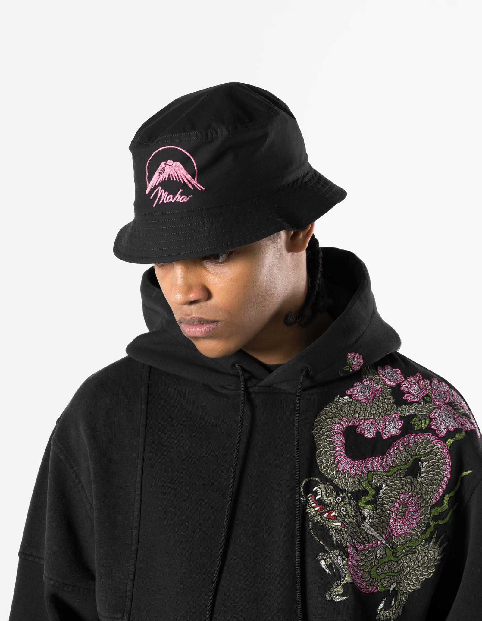 7346 Peace Dove Bucket Hat Black