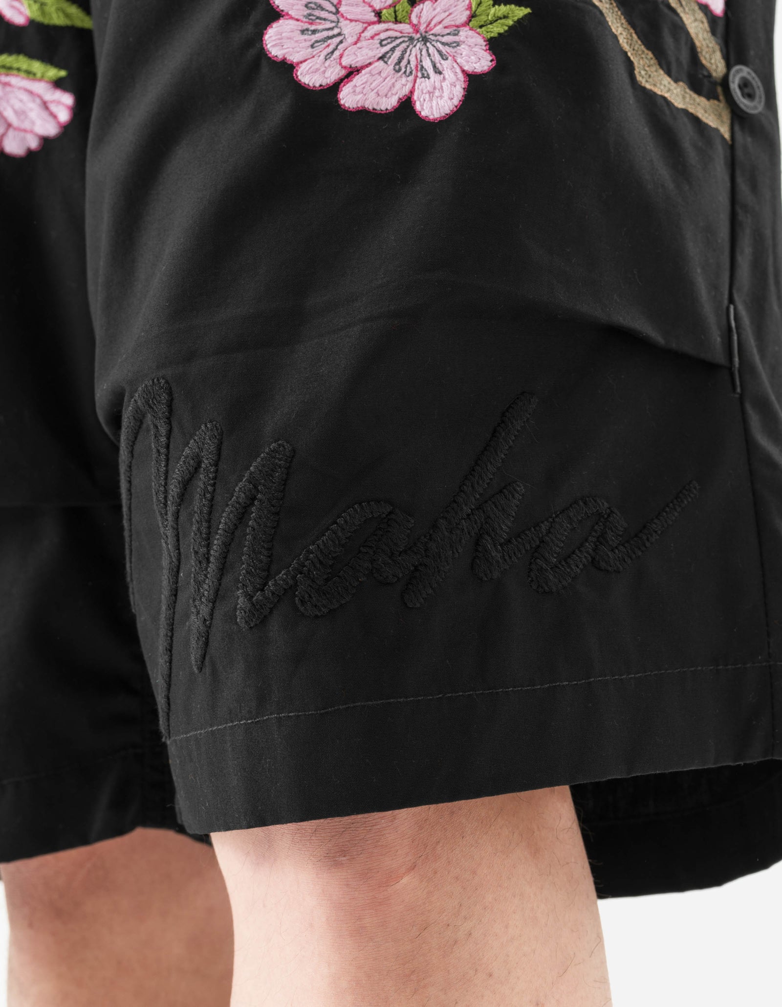 7353 Sakura Serenity Loose Snoshorts Black